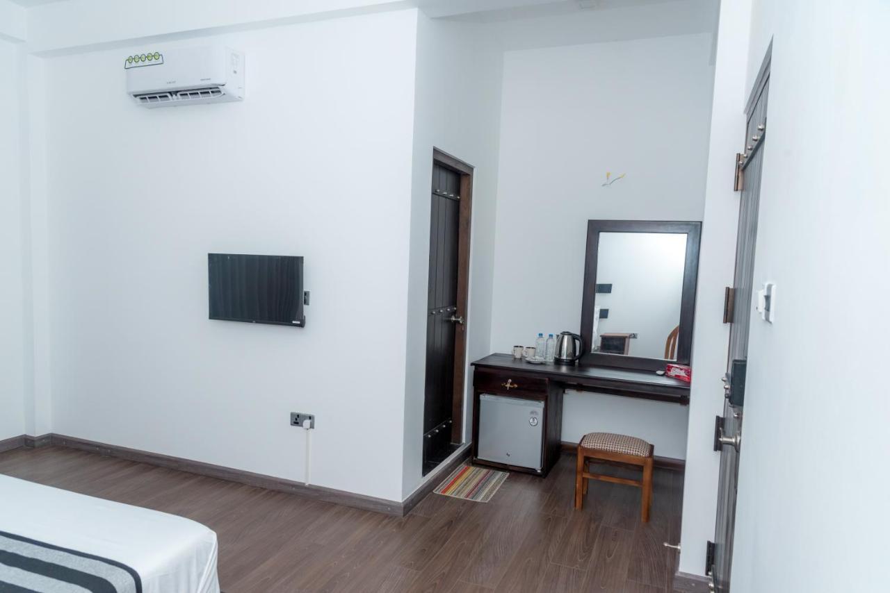 Black Mustang Hotel Dambulla Dış mekan fotoğraf