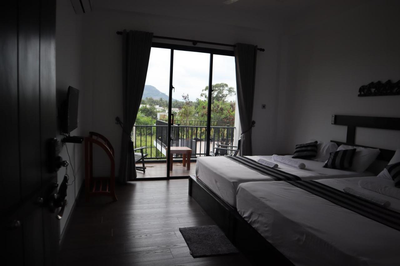 Black Mustang Hotel Dambulla Dış mekan fotoğraf